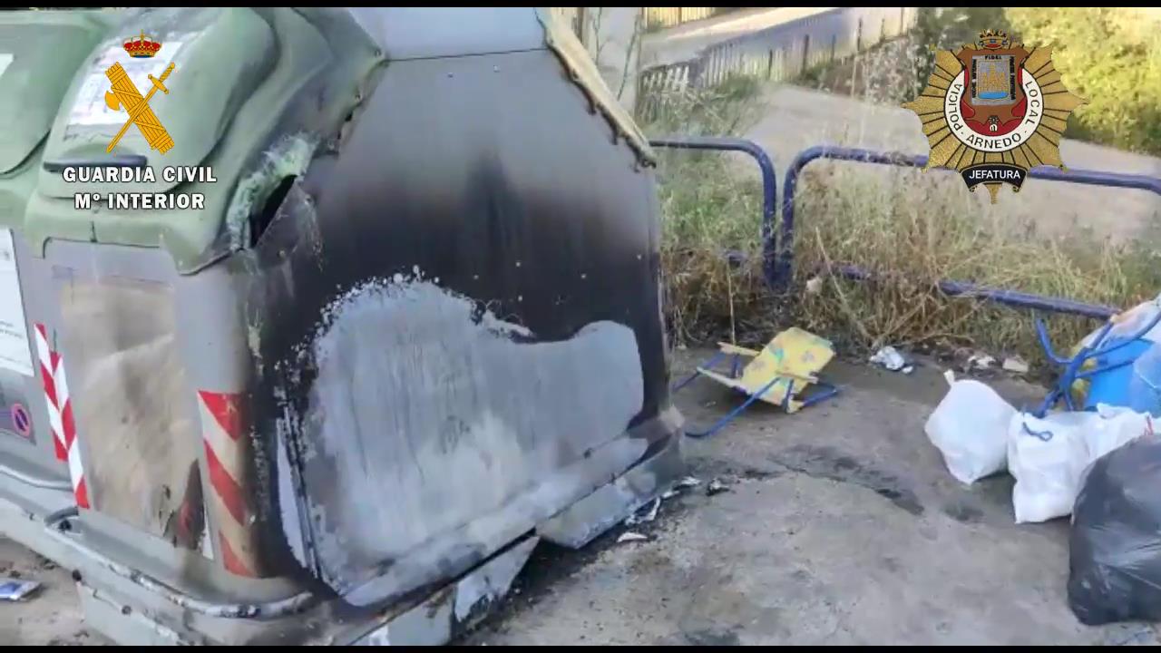 quema de dos contenedores en Arnedo